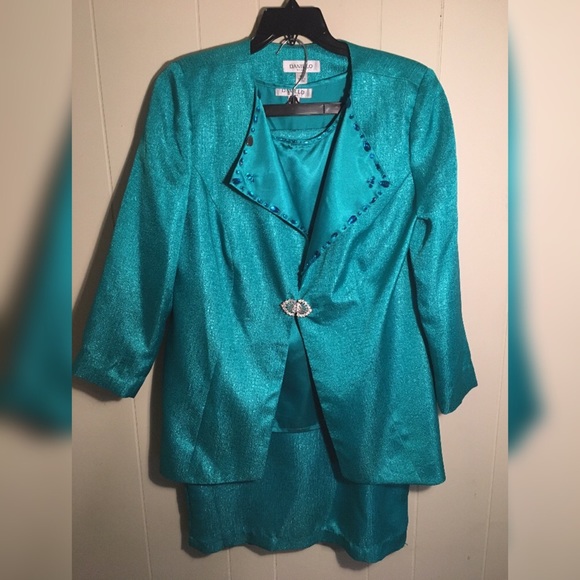 3 Piece Formal Suit - Picture 1 of 3